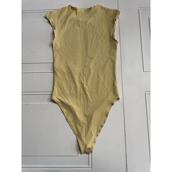 ZARA Yellow Fitted Bodysuit Round Neck Sleeveless Size M Nylon Stretch - Picture 4 of 5